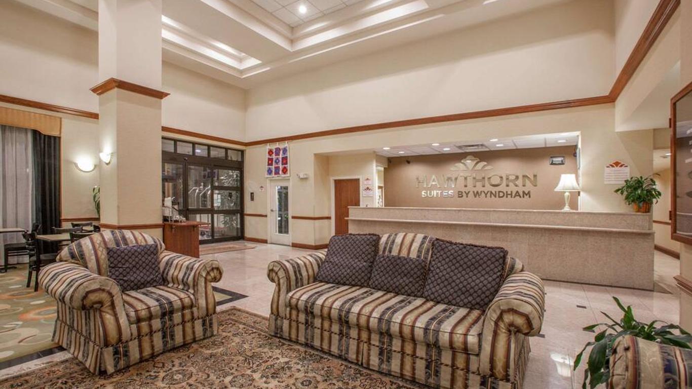 Hawthorn Suites by Wyndham Midwest City Tinker AFB