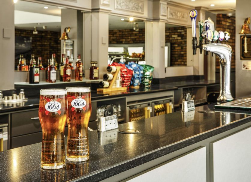 Bar Photo