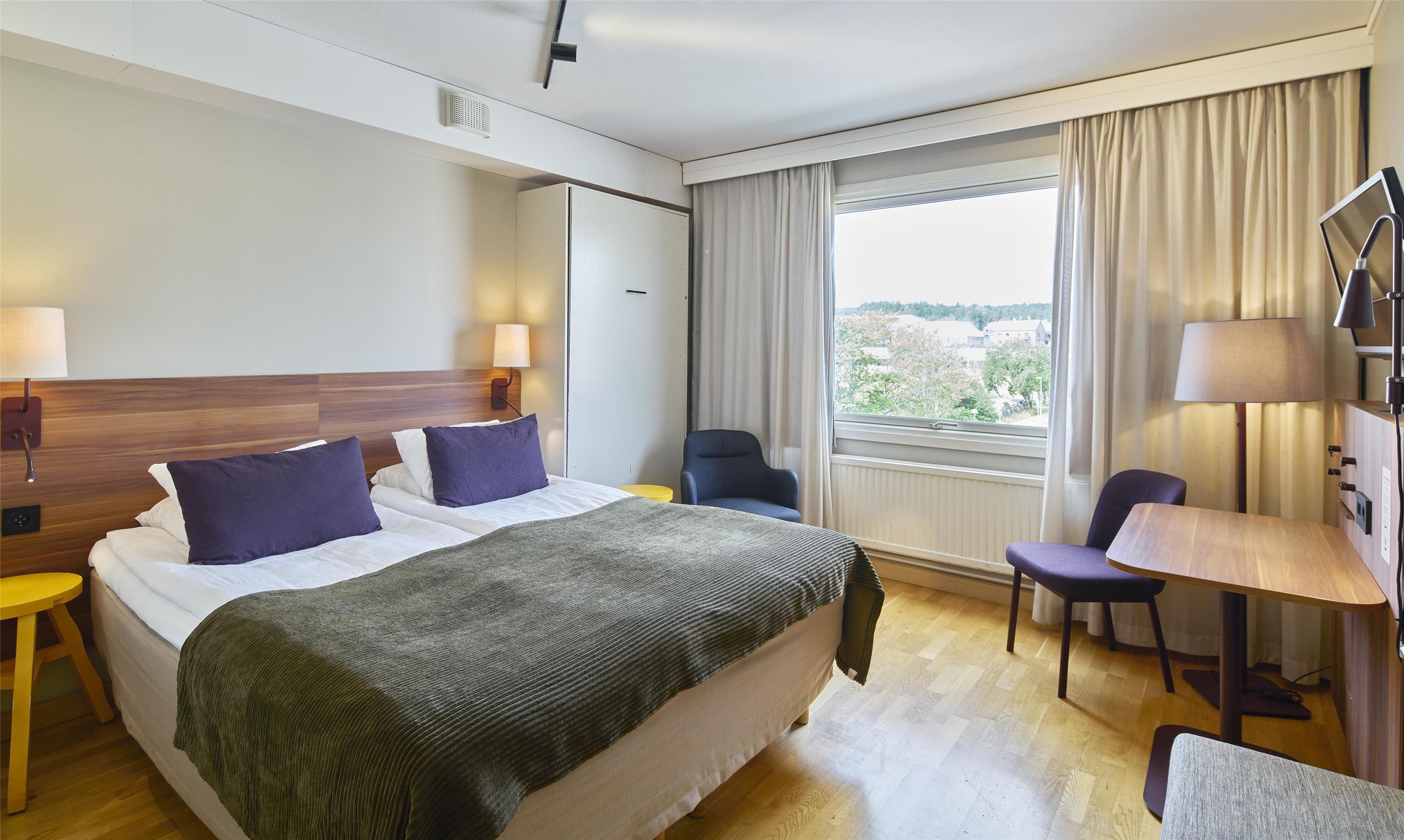 Bedroom