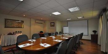 Hotel La Mada - Nairobi - Conference room