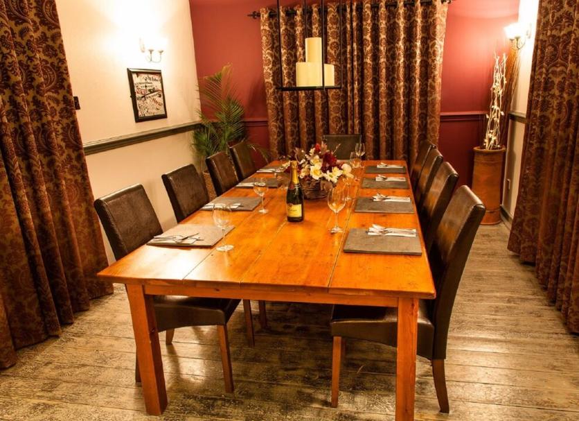 Dining room Photo