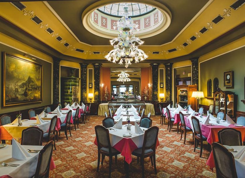 Restaurant Photo