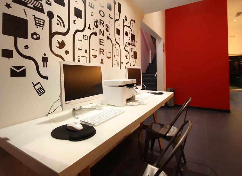 Business centre Photo