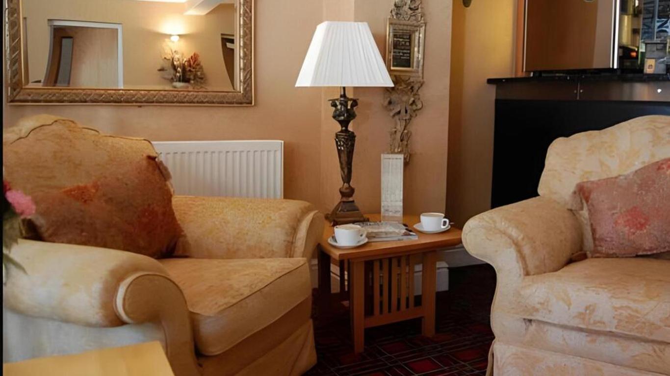 Cottage Lea's Country Hotel & Restaurant