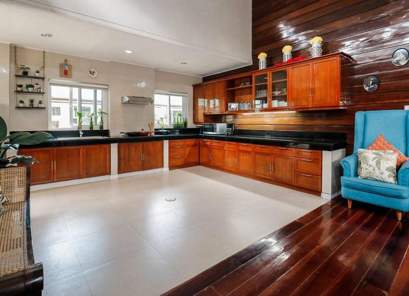 Kitchen Photo