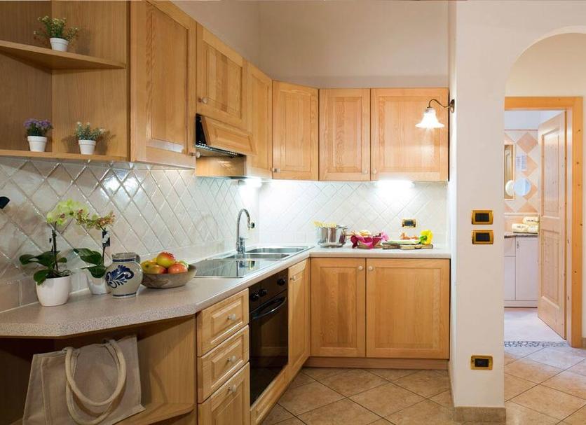 Kitchen Photo