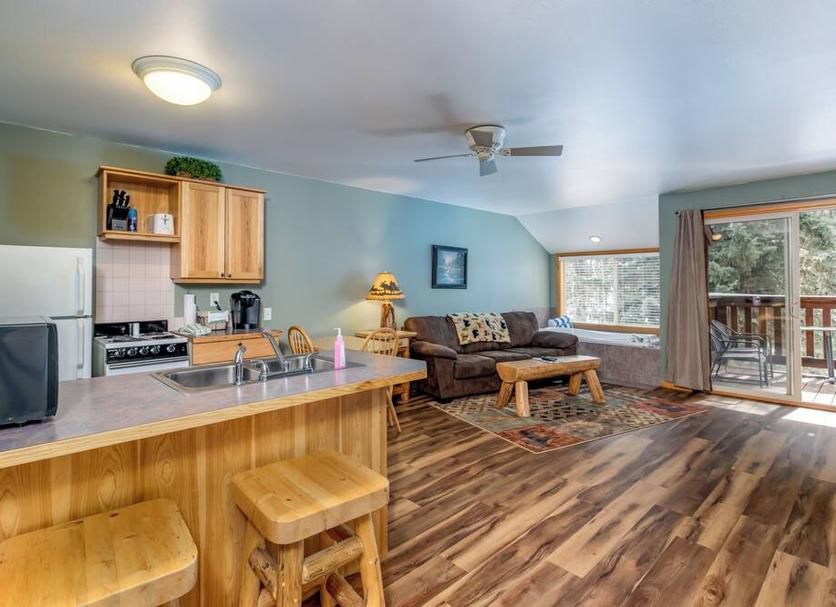Kitchen Photo