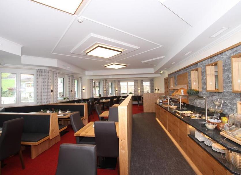 Buffet Photo