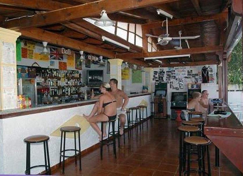 Bar Photo