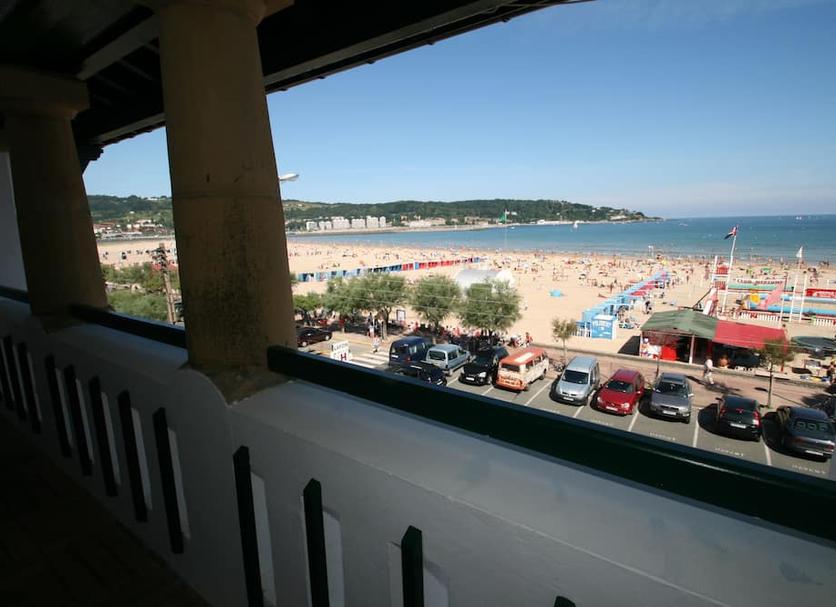 Balcony Photo