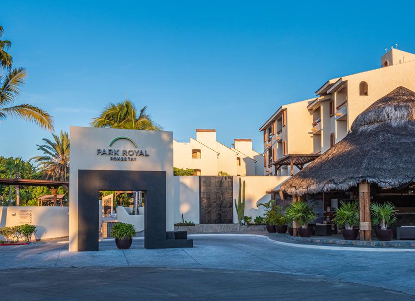 Hotel entrance Photo