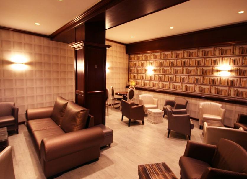 Lounge Photo