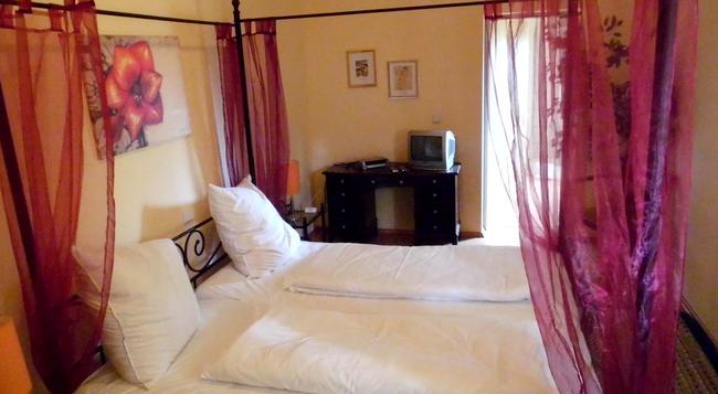 Hahne´s Gästehaus - Laatzen - Bedroom