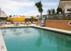 Courtyard by Marriott Fort Lauderdale Beach - Fort Lauderdale - Pool