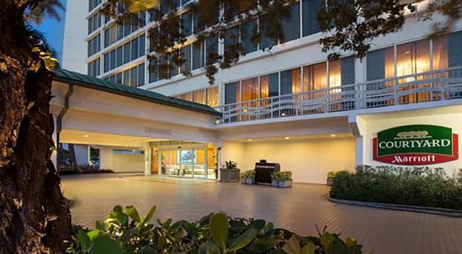 Courtyard by Marriott Fort Lauderdale Beach - Fort Lauderdale - Building