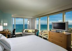 Courtyard by Marriott Fort Lauderdale Beach - Fort Lauderdale - Bedroom