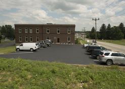 The Hudson Suites Extended Stay Hotel - New Castle - Parking