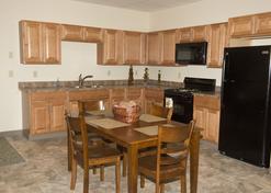 The Hudson Suites Extended Stay Hotel - New Castle - Kitchen