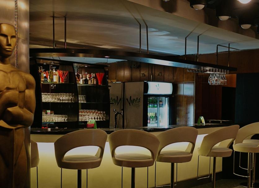 Bar Photo