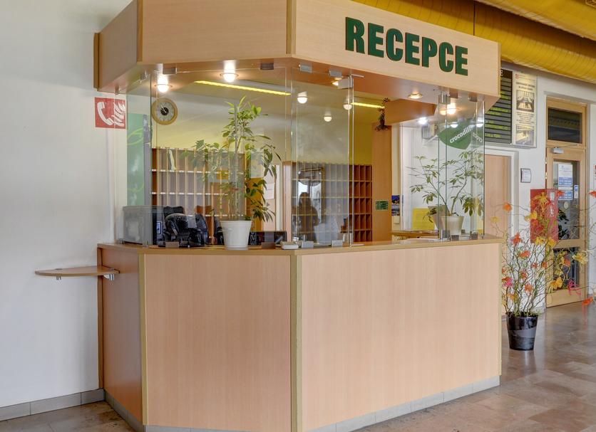 Front desk Photo