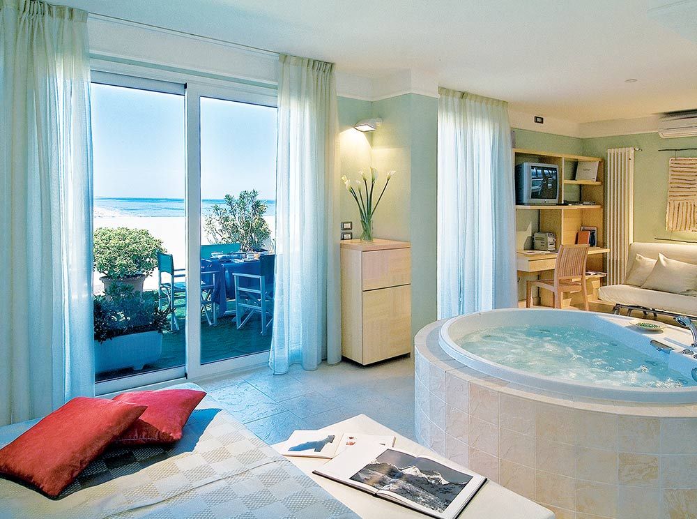 Room amenity