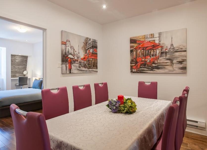 Dining room Photo