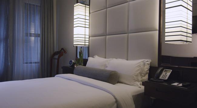 Ivy Hotel - Chicago - Bedroom