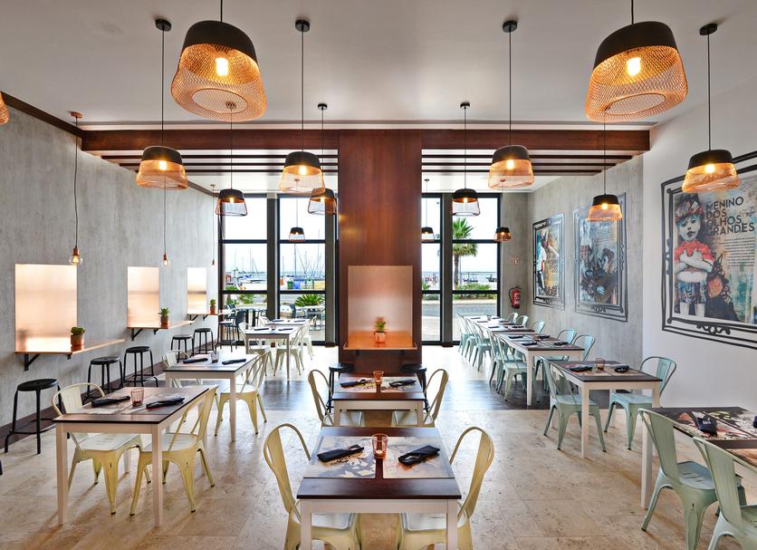 Restaurant Photo