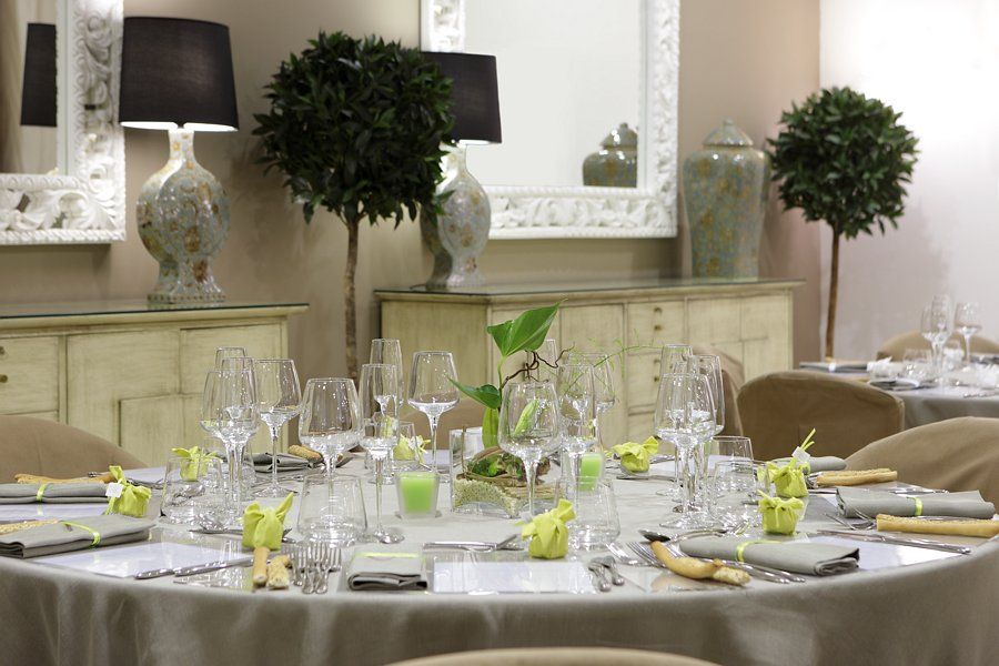 Banquet hall