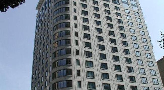 Oakwood at Colonnade Residences - Boston - Building