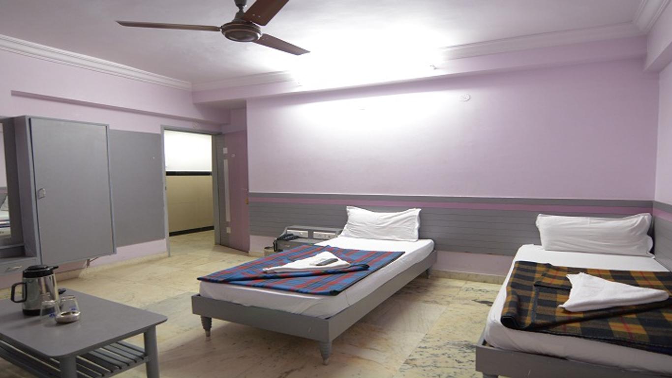 Hotel Pritam - Central Avenue Nagpur