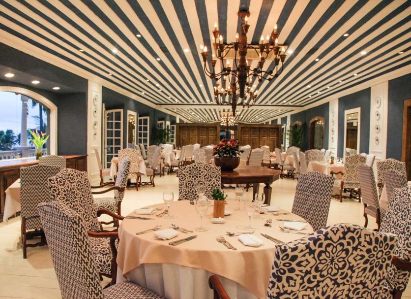Banquet hall Photo