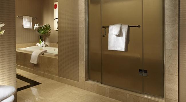 Mandalay Bay Resort And Casino - Las Vegas - Bathroom