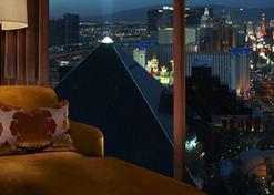 Mandalay Bay Resort And Casino - Las Vegas - Bedroom