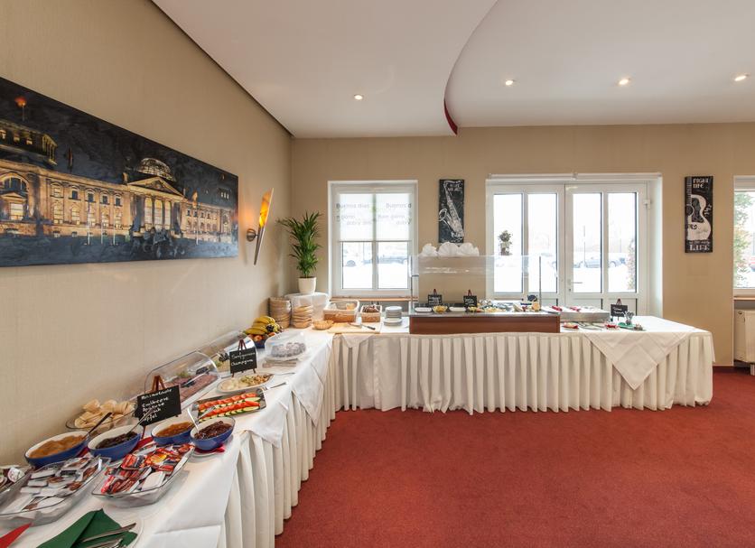 Buffet Photo