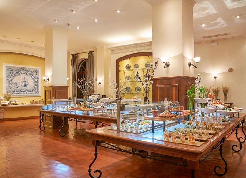 Buffet Photo