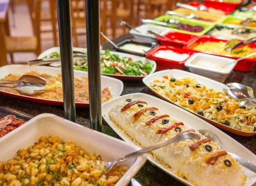 Buffet Photo