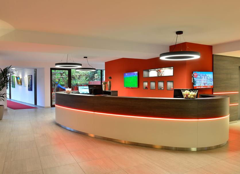 Front desk Photo