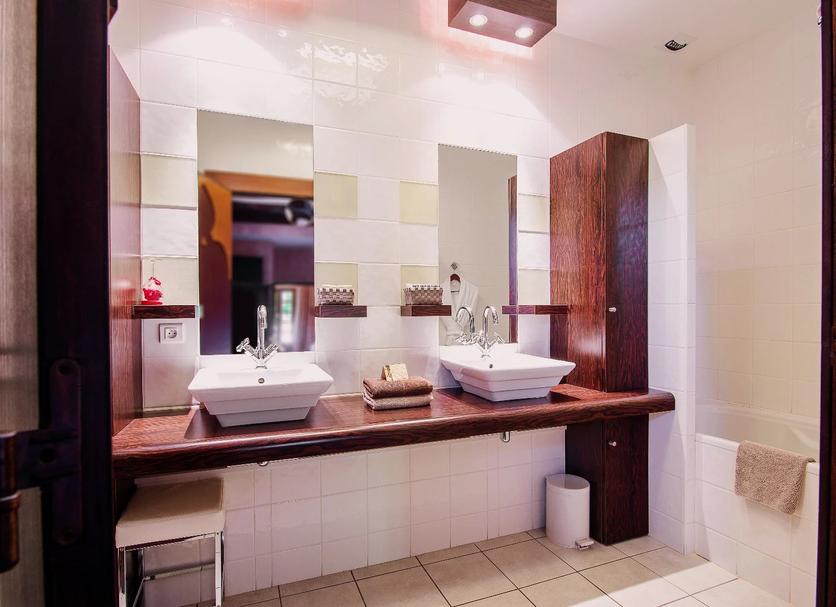 Bathroom Photo