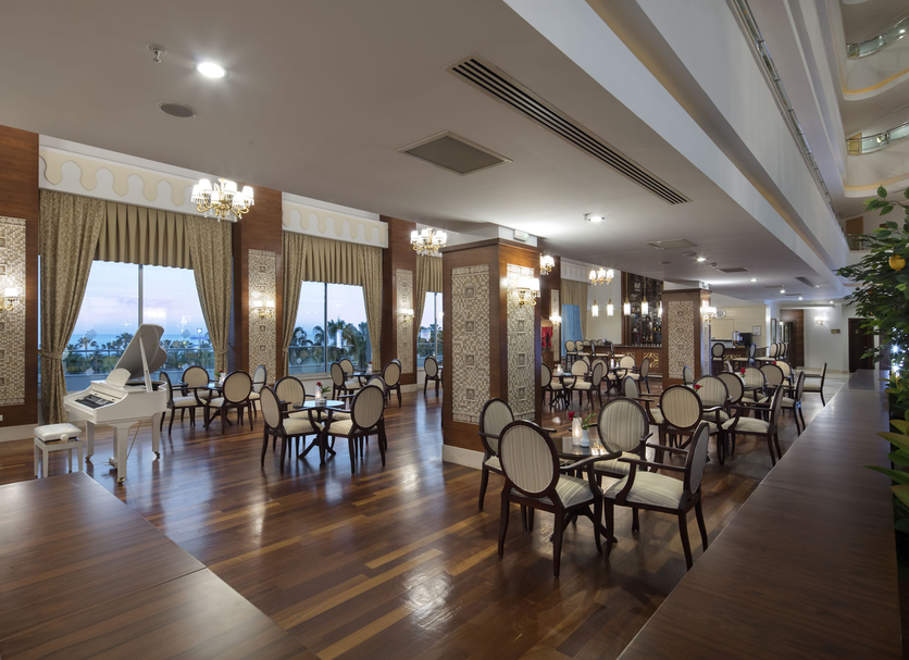 Restaurant Photo