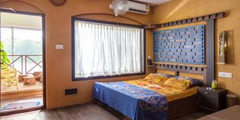 Reminiscene Ayurveda Yoga Retreat - Kochi - Bedroom