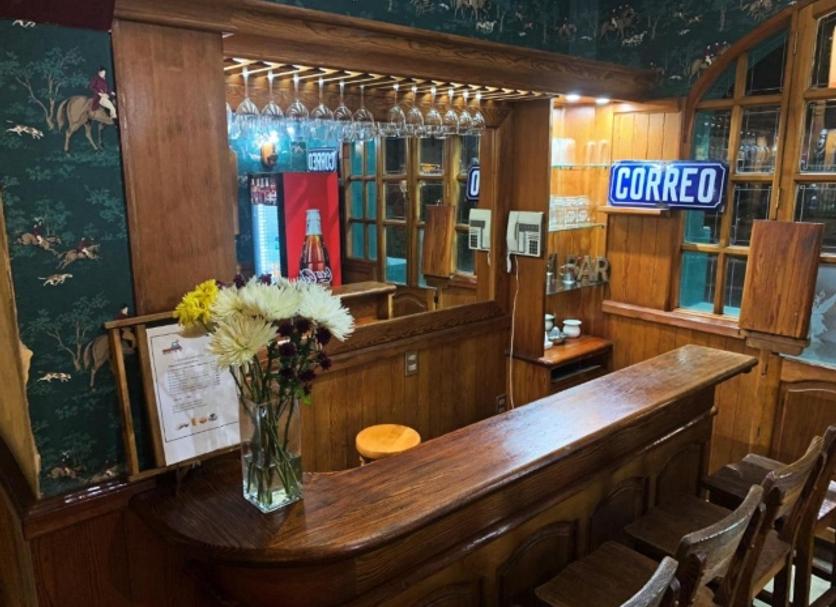 Bar Photo