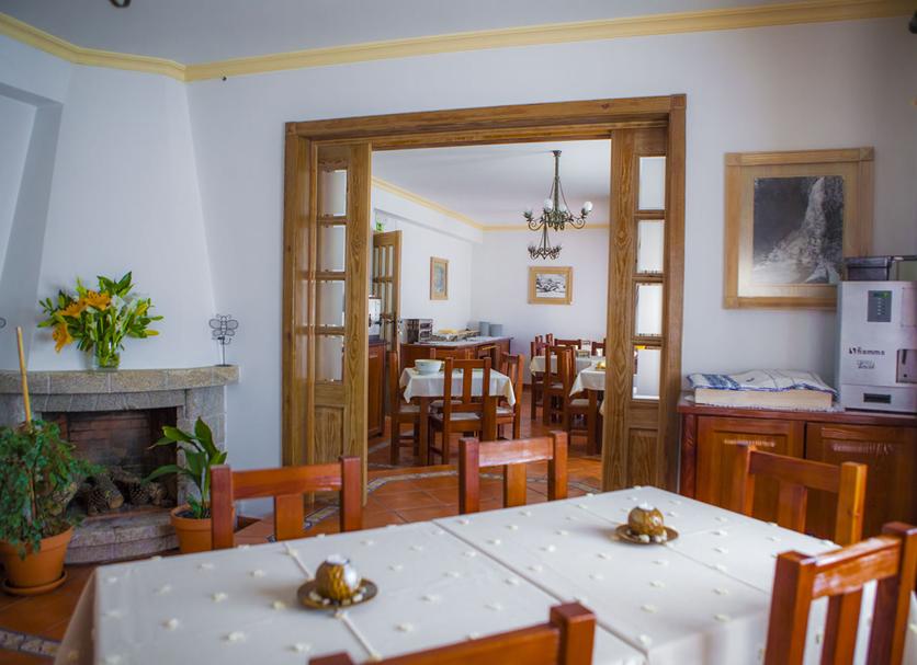 Dining room Photo