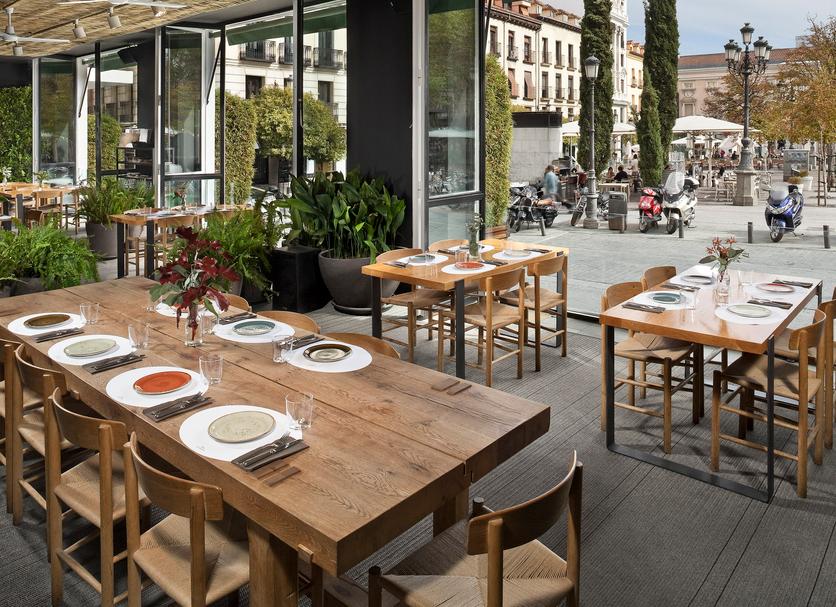 Restaurant Photo