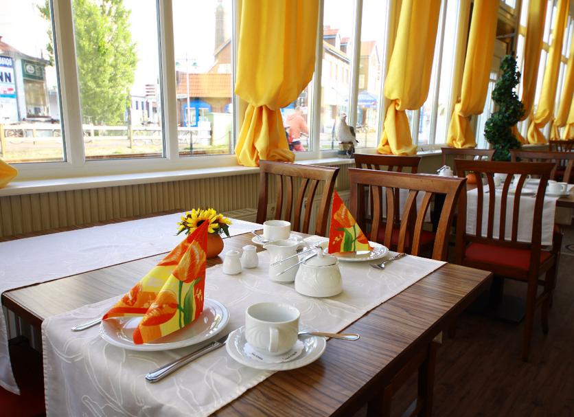 Restaurant Photo