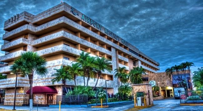 Regency Hotel Miami - Miami - Building