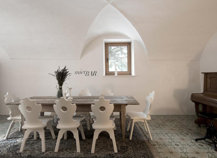 Dining room Photo